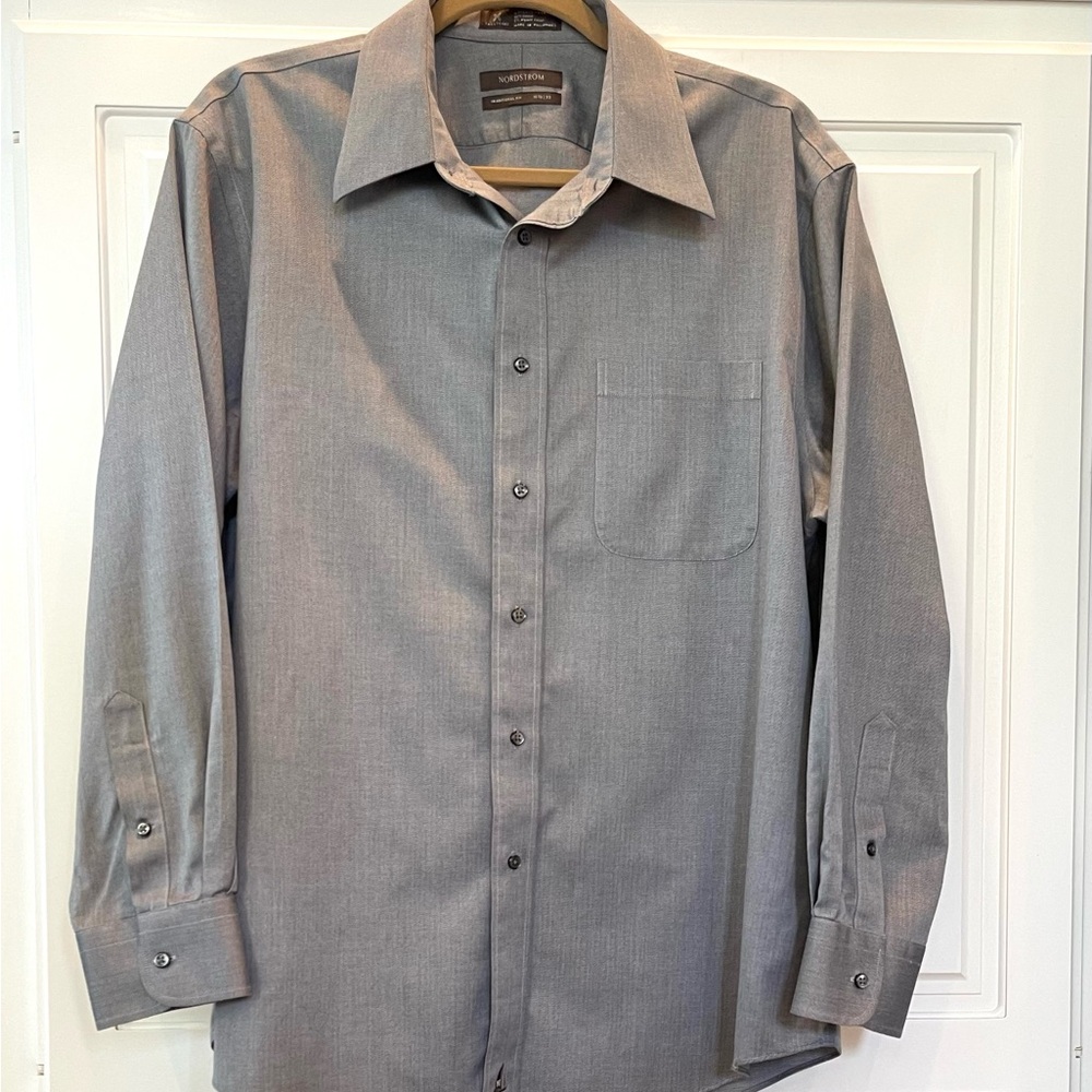 Nordstrom Men’s Long-Sleeve Traditional Fit Gray Dress Shirt  “Wrinkle-Free”
